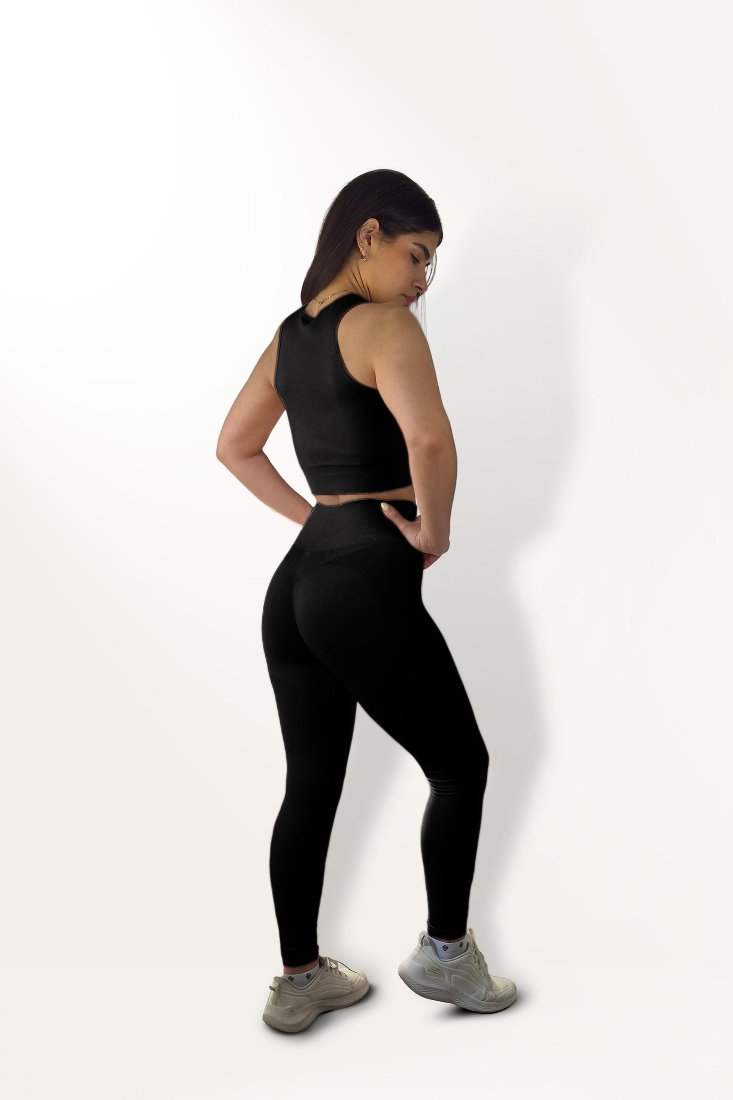 CONJUNTO ETERNA | Poder y elegancia en movimiento